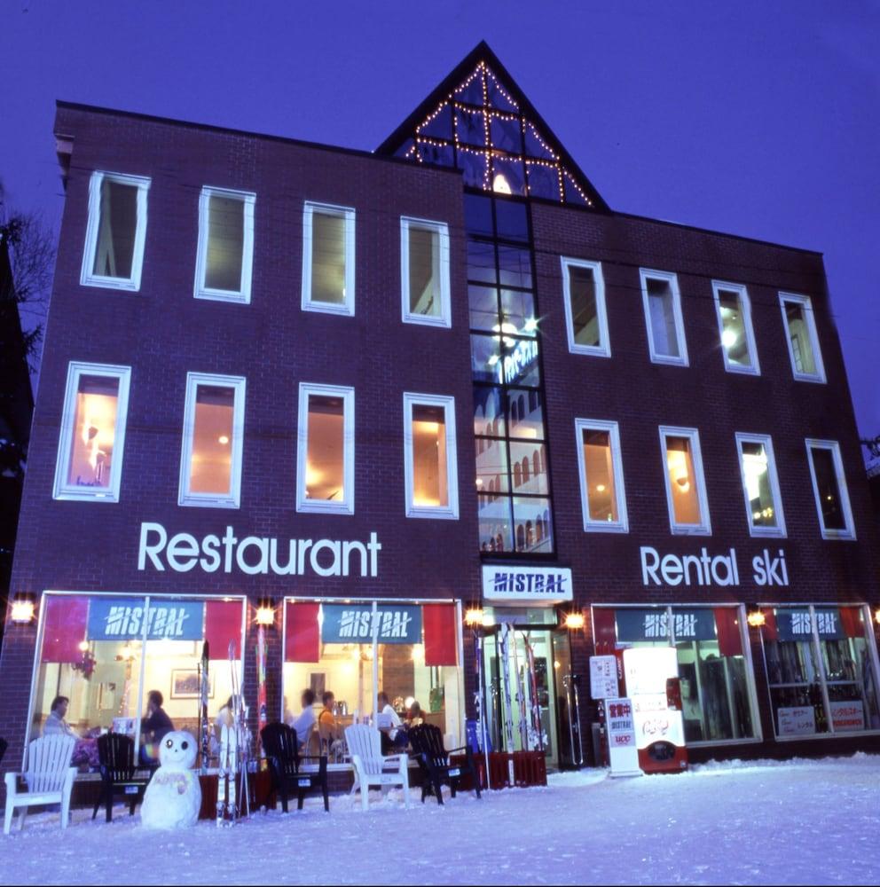 Mistral Hotel Minamiuonuma Exterior photo