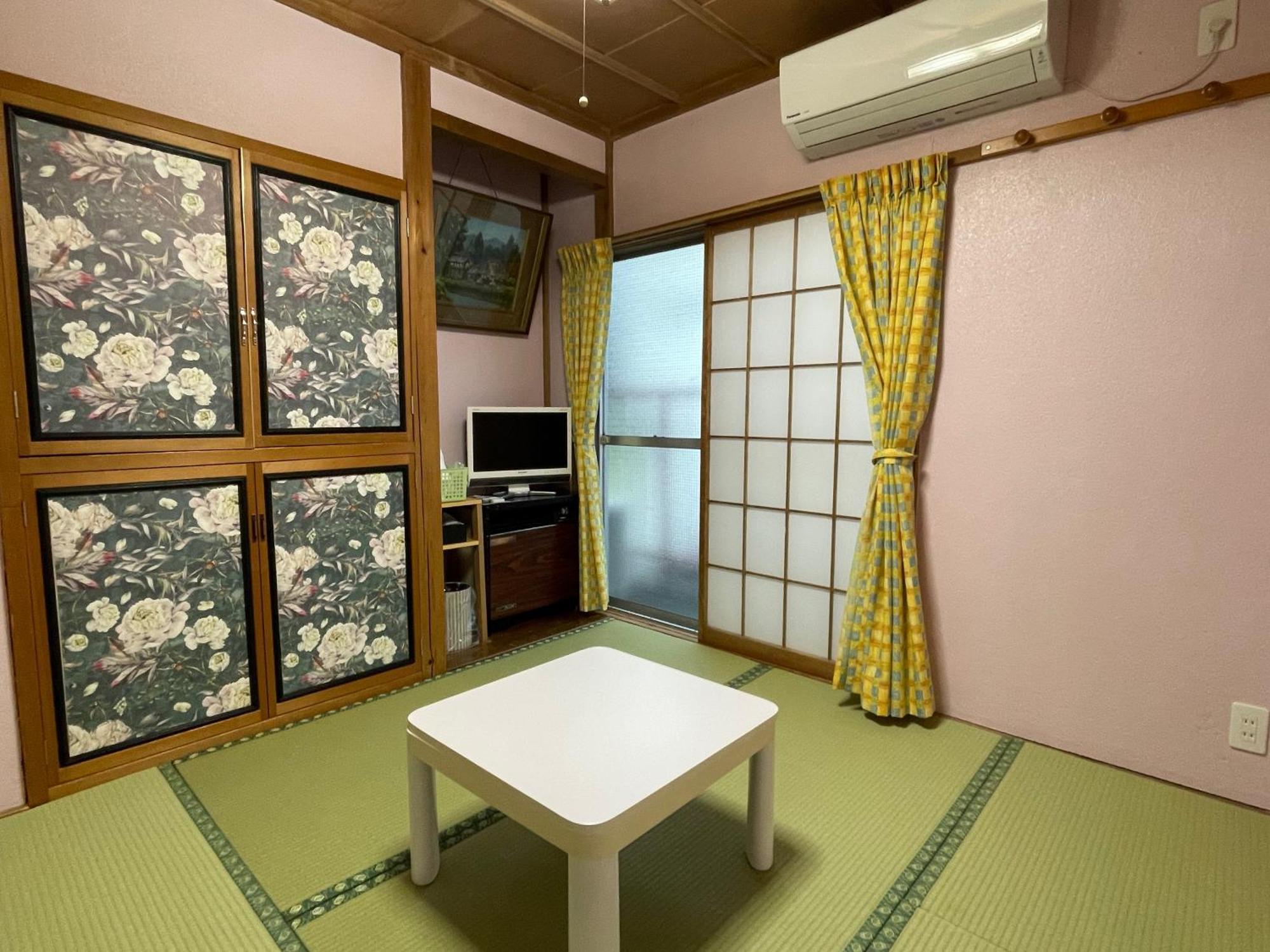 Mistral Hotel Minamiuonuma Exterior photo